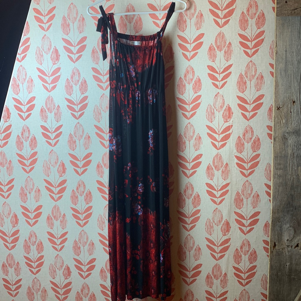 Stunning Black And Red Ace Maxi Dress, Size L
